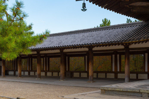 法隆寺 ／ Horyu-ji Temple by Yuya HorikawaVia Flickr:I want to introduce wonderful Japan to the world.