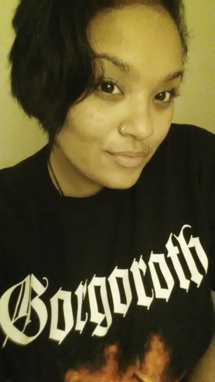 d-e-r-r-i-c-k-a:  No makeup for me today. 