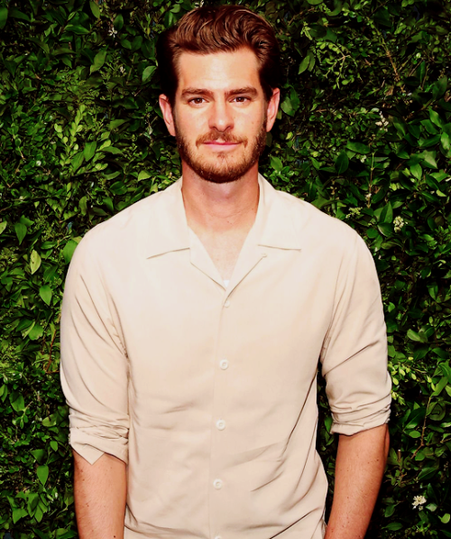 nikita-mearss:Andrew Garfield attends the 2022 Tribeca Film Festival Chanel Arts Dinner (June 13, 20