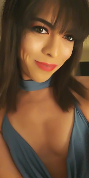 kendrasinclaire:Figuring out bangs. Hope you like this hairstyle! 😀