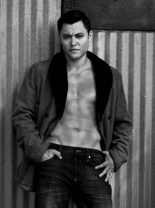 Porn Pics debriefed:  Screen Hotties: Blair Redford