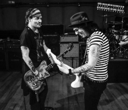 sakurafavjd:  Tommy Henriksen and Johnny Depp working out guitar parts during Hollywood Vampires rehearsal. 