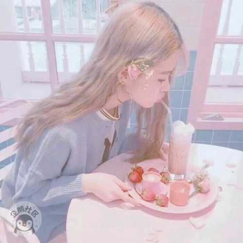 ulzzang pink aesthetic