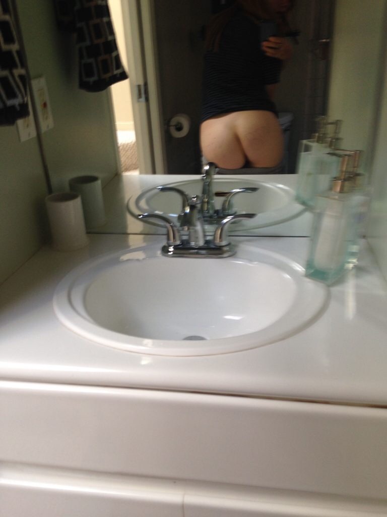 fortheloveofsexandgirls:  Jane Levy | Additional Leaks (Part I)