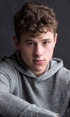 boys-do-luke:  🔞 Nolan Gould 🔞http://boysdoluke.blogspot.com.br