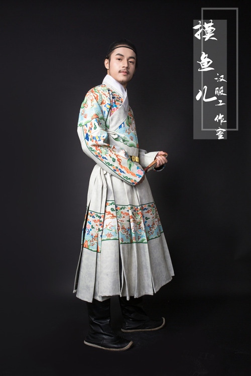 hanfugallery:Traditional Chinese hanfu by 摸鱼儿汉服工作室