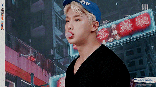 Wonho 2022 Seasons Greetings