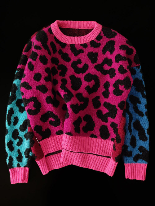 ratatatata-milano:2022 year of the leopard sweater· mohair+wool· double jacquard· brother kh930 knit