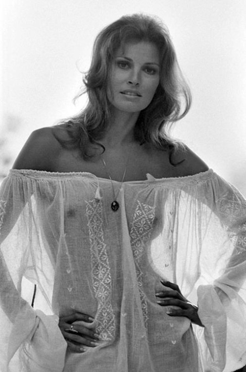 hammerfilmsfemmefatales:Raquel Welch c.1970’s