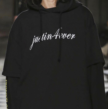 newmiu:vetements fw16 feat. updates of mall kiosk hoodies <3