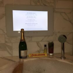 Relaxing bath  #champagne  #toblerone  #aaah