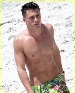 male-celebs-naked:  Colton Haynes 3See more