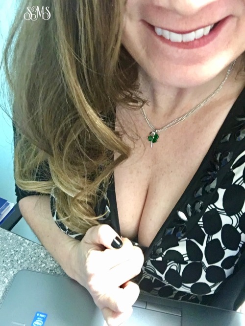 sharing-my-smile:  sassysexymilf:  http://sharing-my-smile.tumblr.com Thank you for hosting lingerie Monday and I wanted to start my progression while still at work❤  That is awesome @sharing-my-smile 🌹Hugs my beautiful friend.  Thank you for hosting