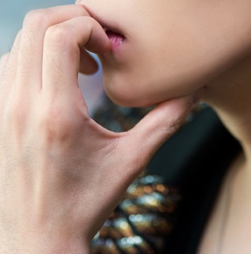 Todays Topic Of Discussion: Min Yoongis Hands