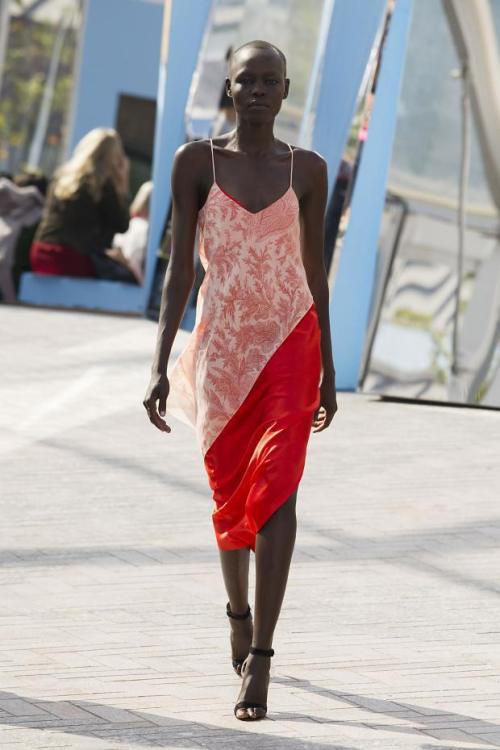mulberry-cookies: Grace Bol @ Jonathan Saunders S/S 2016