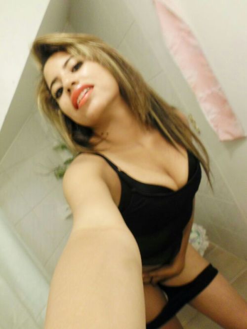 darlindavnelasexona: Darlin Davne La Sexona