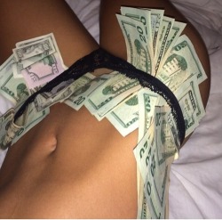 successfulling:  trapwolfe:  urnasty:  syriacqueen:  insane-lunatic:  insane-lunatic.tumblr.com  ملكة  $$$  ##  $ 