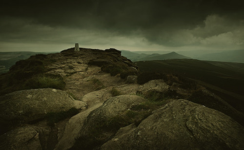 Win Hill by Paul M. Robinson on Flickr.
