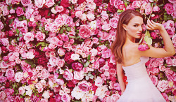 fuckyeahfashioncouture:  Natalie Portman and  Audrey Hepburn for  Miss Dior    