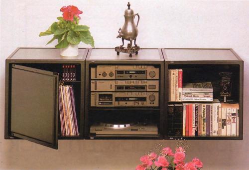 legacysat: Akai Hi-Fi Audio, 1983