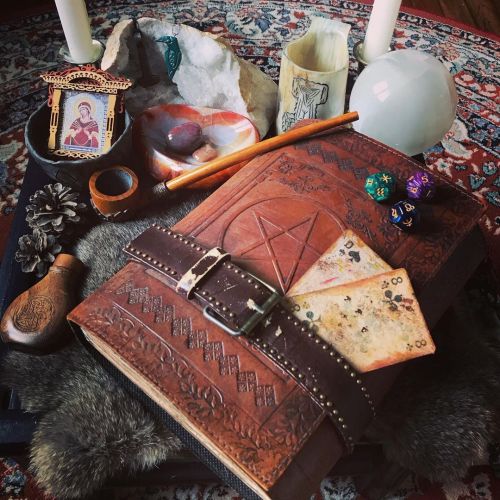 Dodu ✨ #bookofshadows #bos #grimoire #magicbook #magic #witch #witchcraft #traditionalwitchcraft #wi