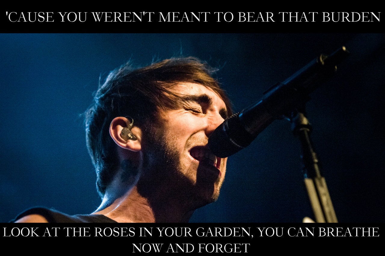 darlinyoullbeookay:  Cinderblock Garden // All Time LowPhoto from xFor x 