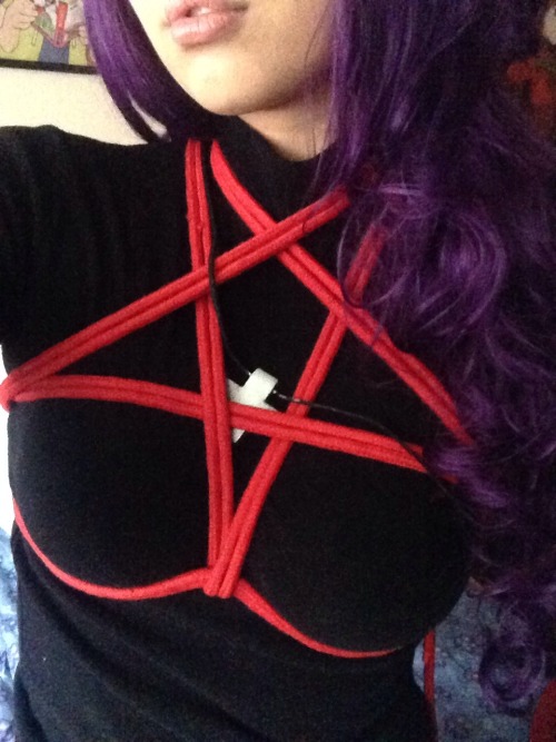 bdsmgeek:  ahegao-intensifies:  Please appreciate the simple pentagram harness  Very pretty! Le