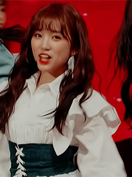 dahyun:181101 iz*one - o my! + la vie en rose @ m countdown // nako