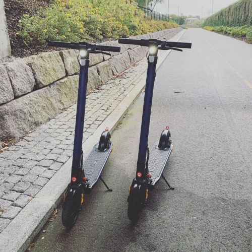 We both treated ourselves some expensive gifts for our anniversary #stavanger #norway #elscooter (at