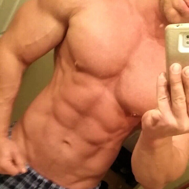 hotmensecretfolder:  @russ_daa_bushot men secret folder