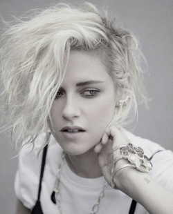 anthracinus: Kristen Stewart on the cover