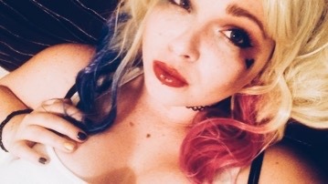 mirahxox:  Hiya, Puddin’ 