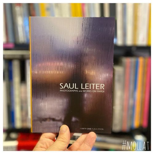 Saul Leiter, Photographs and works on paper éd. @galleryfiftyoneshop disponible au rayon Phot