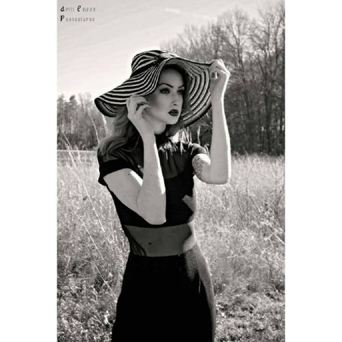 Model/HMUA: Kate Mitchell #aprileileenphotography #vaphotographer #virginiaphotographer #model #mod