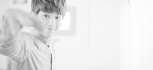 Chanyeol Wants You To Come Closer