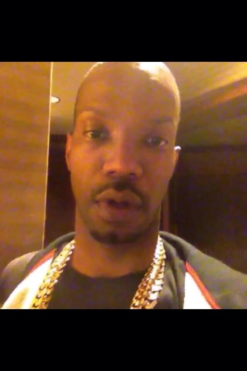 videogames-hoes-fruitsnacks:  Juicy J lowkey looks like one of the fish people from spongebob squarepants when he’s not wearing sunglasses 