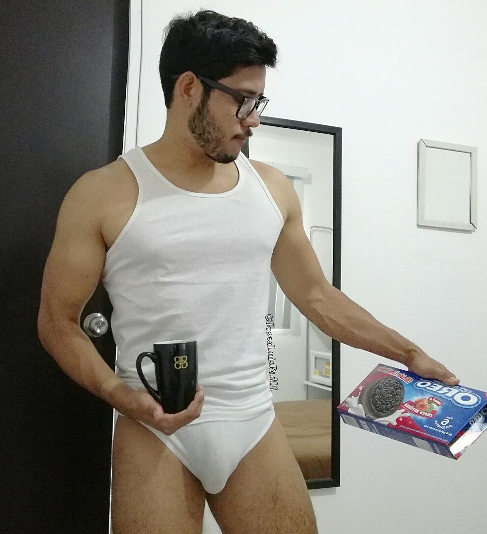 chicosguaposlindos:  Jose Luis pad 01