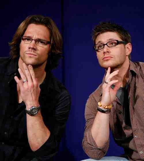 deansdamnation:  damn82much:  Dorky is a sexy look on these boys.  this cast i swear