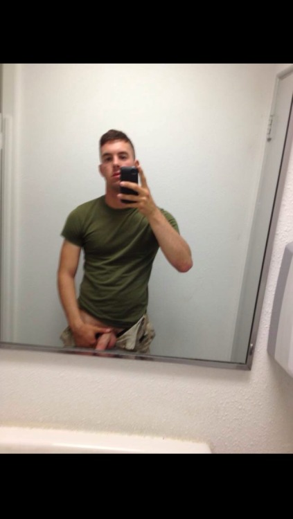 ksufraternitybrother:  Swiffer  KSU-Frat Guy: Over 86,000 followers and 59,000 posts.Follow me at: ksufraternitybrother.tumblr.com