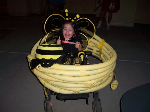 kirkwa:Awesome Halloween Ideas For Handicapped ChildrenHow cool is this!I have a friend who has a li