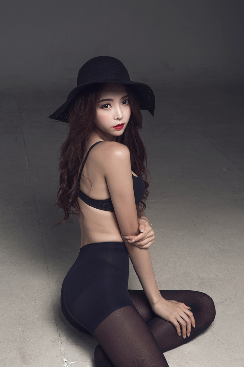 Park SooYeon - September 09, 2015 Set