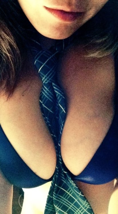 Office Cleavage.Find more on www.real-hotties.com