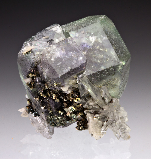 mineralists:  Fluorite with Pyrite and Quartz