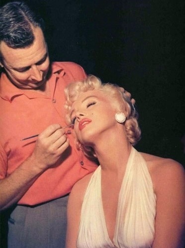 chrisgaffey:Marilyn Monroe’s make up artist, Allan “Whitey” Snyder, added depth and dimension to her