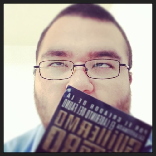 busteryam:  Olor a libro nuevo!!! :L debería ser ilegal, huele delicioso!!! *creams his pants* #BookOfTheWeek #Nocturna (en Mi Cueva!)  Jajajaja… libro…