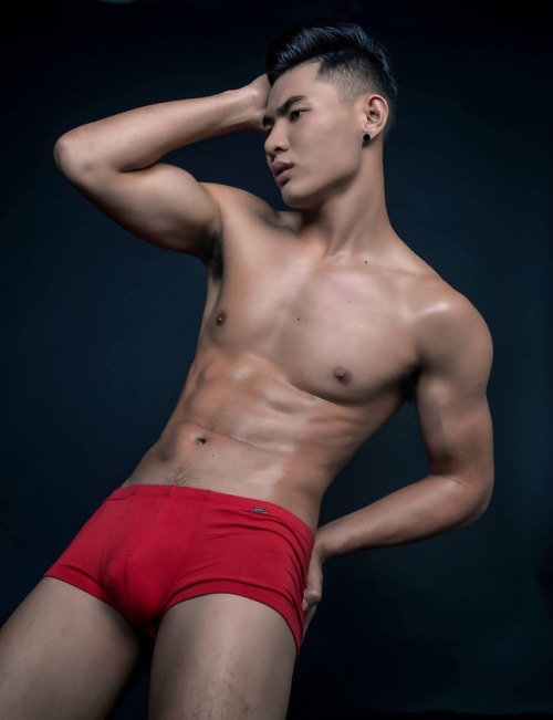 Porn asian-handsome-boy:  Phạm Văn Quốc photos