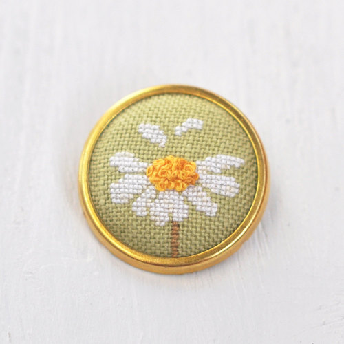 sosuperawesome:Embroidered jewelry by TouchTheRainbow on Etsy• So Super Awesome is also on Facebook,