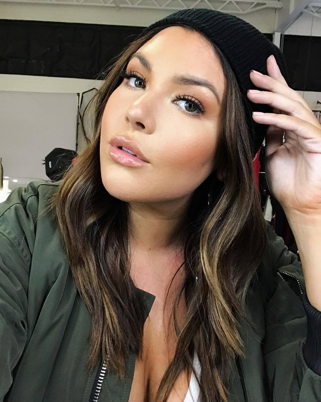 heynataliealvarado:  Makeup &amp; hair: @makeupbyxo Styling: @jill.vincent 😎✨