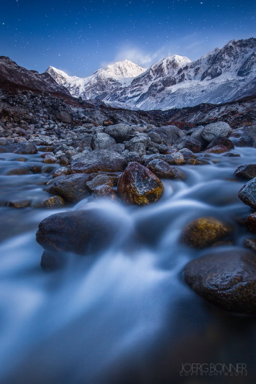 etherealvistas:
“Himalayan Twilight (India) by Joerg Bonner
”