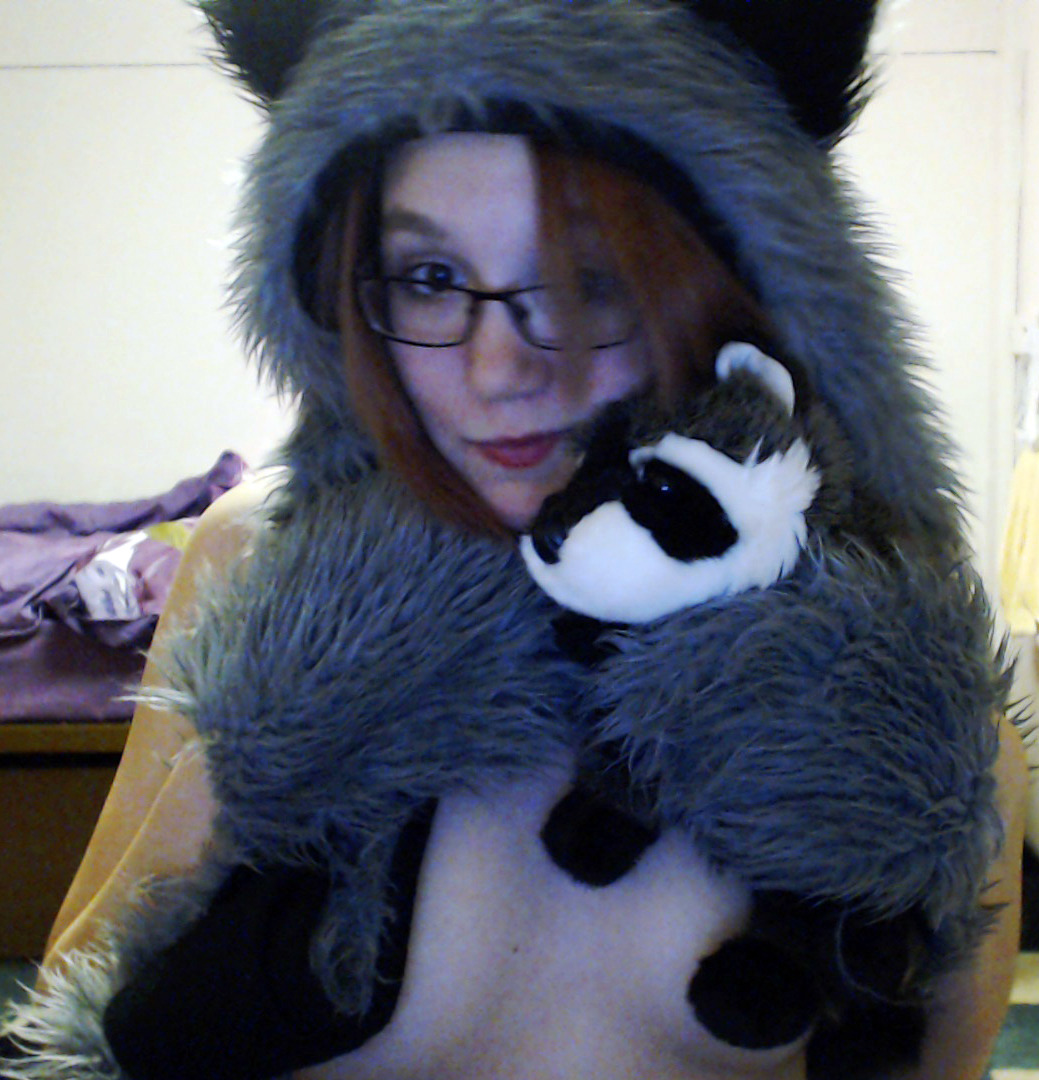 silencedcathedral:  trying to pick a new avatar picture for MFC. I figured that since